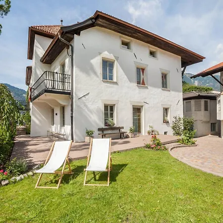 Ansitz Layshof Turm Appartement Meran